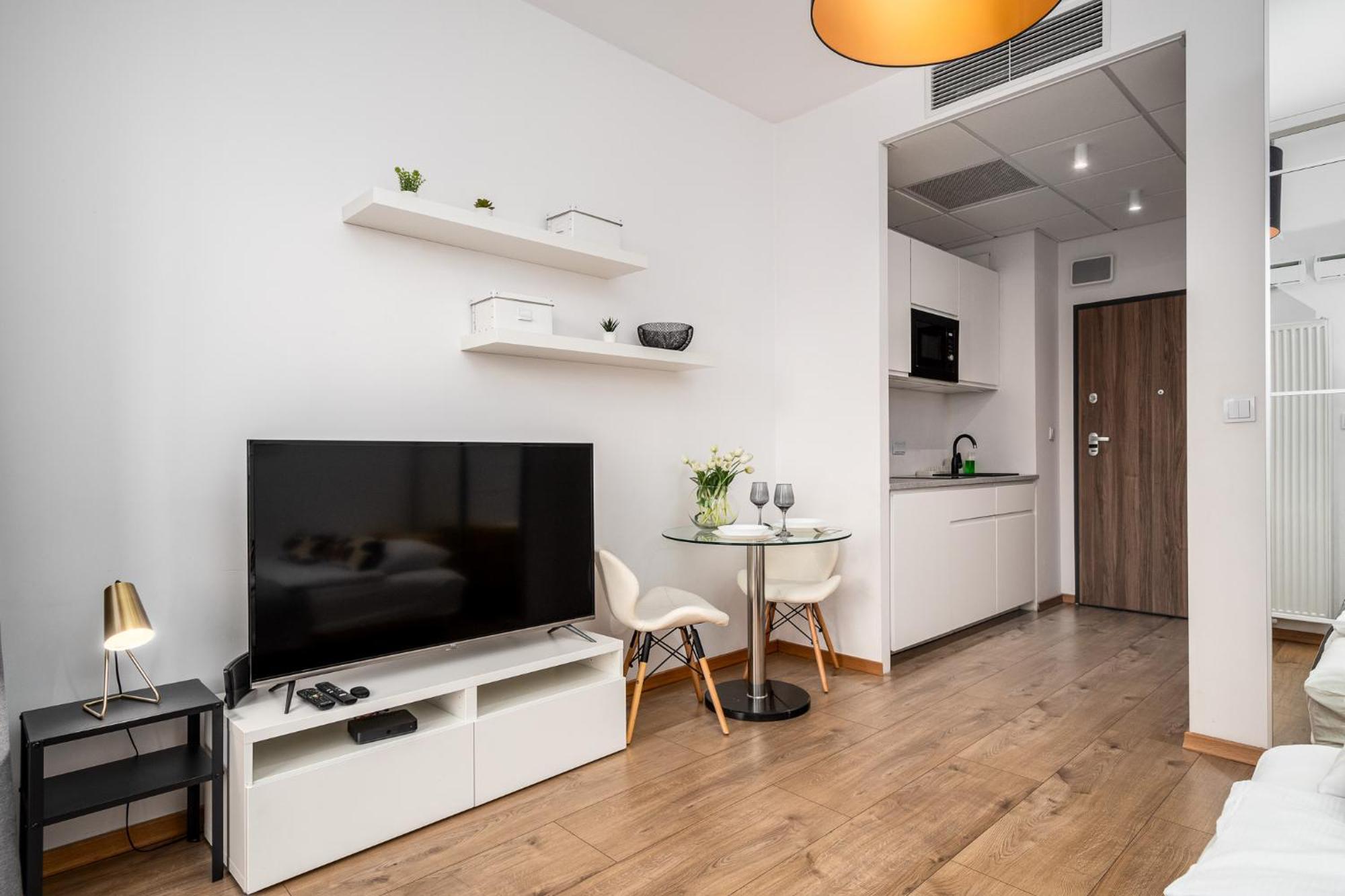Butas Prymasa Tysiaclecia 83a Free Garage By Perfect